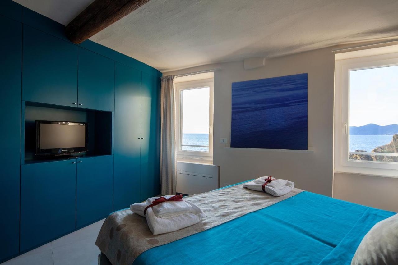 Ciao Bella Seafront Apartment Riomaggiore Bagian luar foto